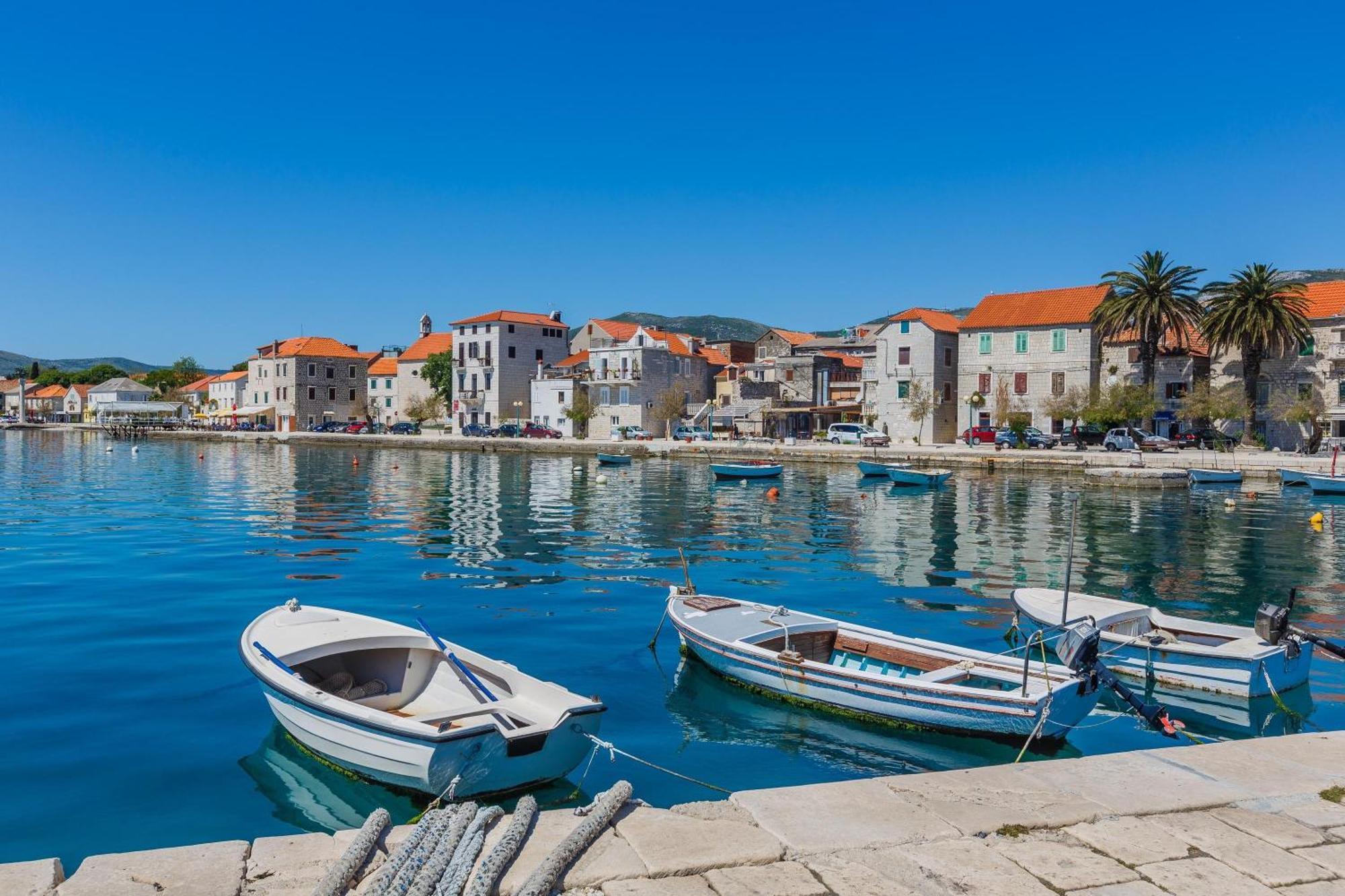 Modern Apartment Nikola In A Quiet Area Kastel Stari Luaran gambar